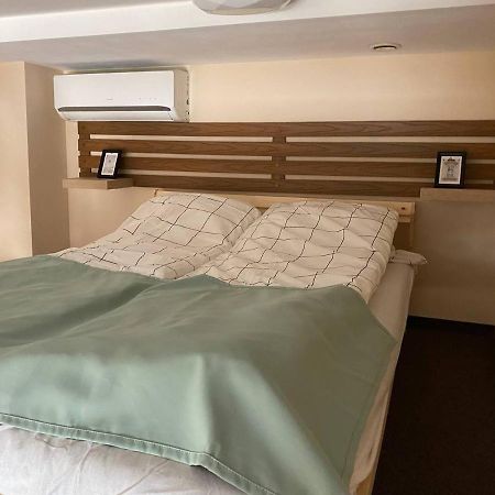 Apartamenty Dobra Noc Przy Wawelu 2 Bedrooms クラクフ エクステリア 写真