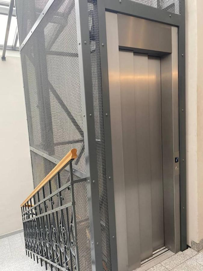 Apartamenty Dobra Noc Przy Wawelu 2 Bedrooms クラクフ エクステリア 写真