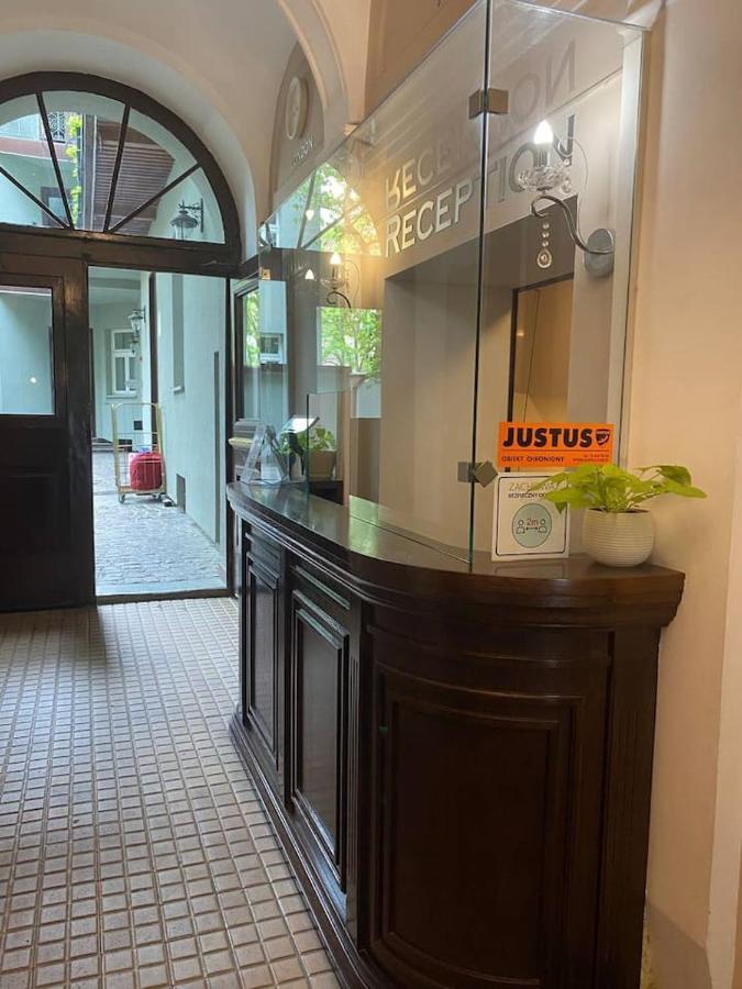 Apartamenty Dobra Noc Przy Wawelu 2 Bedrooms クラクフ エクステリア 写真